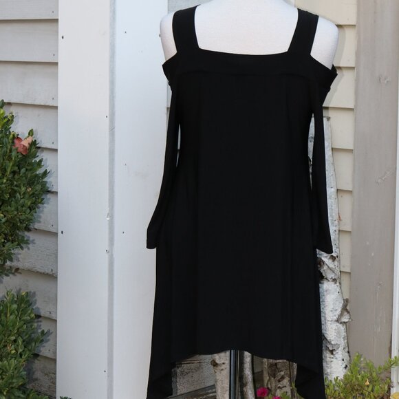 Clara Sun Woo Open Cold Shoulder Shark Bite Hem Knit Long Sleeve Tunic Sz SMALL - Picture 5 of 7